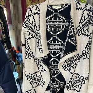 Geometric Patterned Black and Cream Sweater